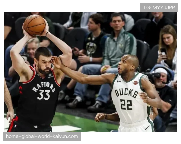 猛龙大胜雄鹿二十八分 防守压迫性制造大量转换机会